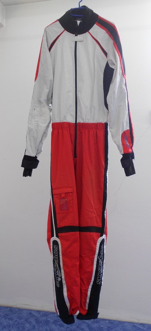 Sky Trace Track Suit gebraucht